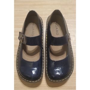 INGARO Womens Patent Blue Croco Mary Jane Clogs Nursing Shoes Sz 8